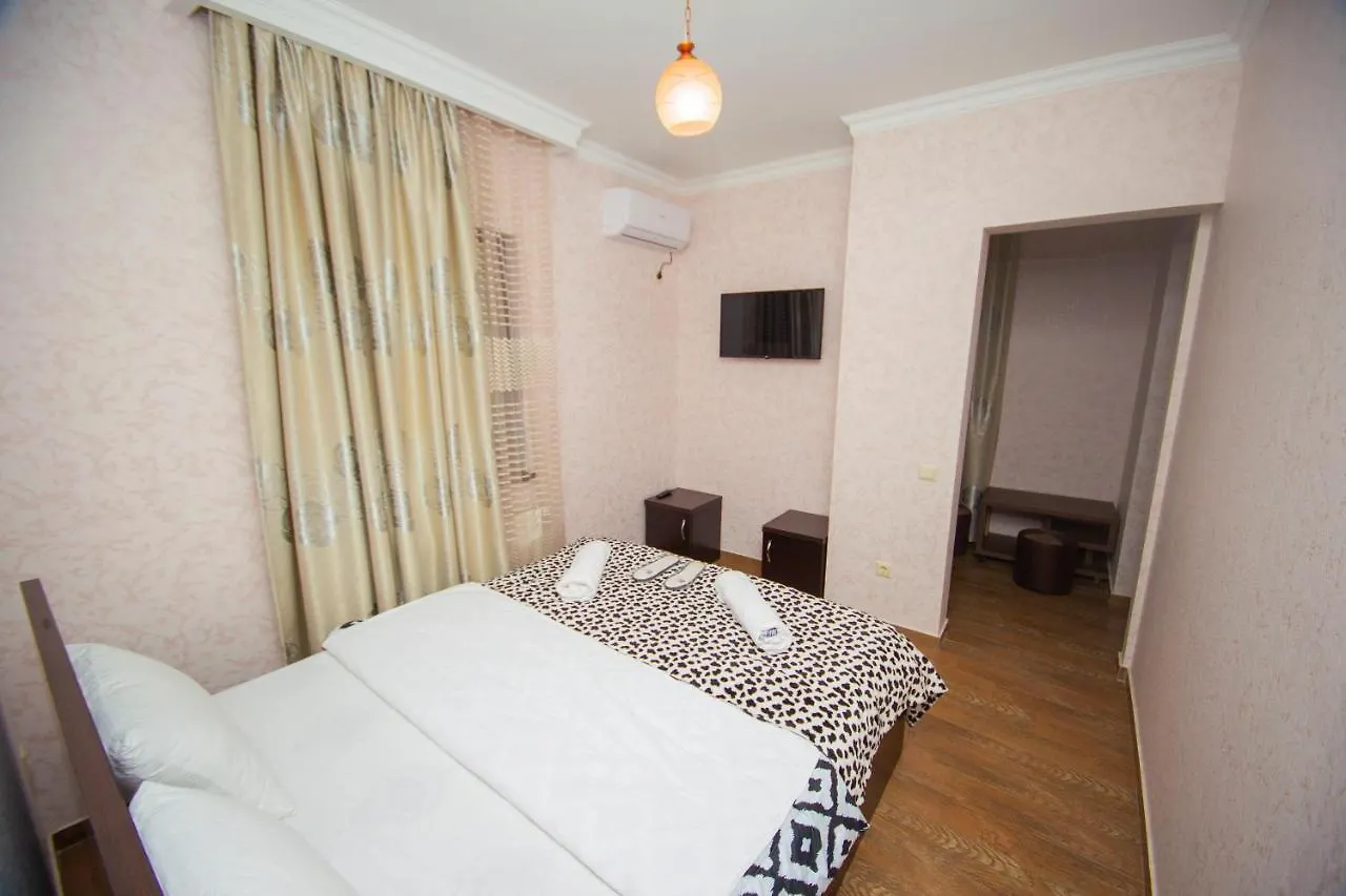 ***  Hotel Elegant 2 Tiflis Gürcistan
